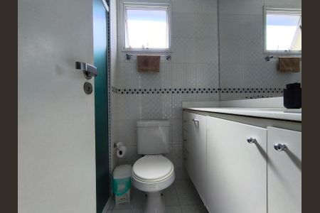 Apartamento à venda com 84m², 3 quartos e 2 vagasBanheiro da Suíte