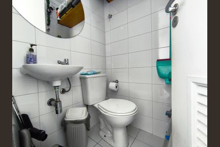 Apartamento à venda com 84m², 3 quartos e 2 vagasBanheiro de Serviço