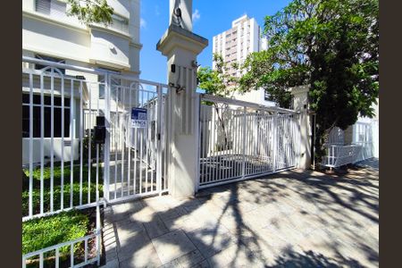 Apartamento à venda com 84m², 3 quartos e 2 vagasFachada + plaquinha