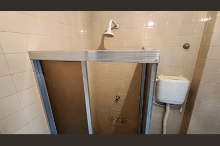 Apartamento para alugar com 310m², 4 quartos e 2 vagas Apartamento para alugar com 310m², 4 quartos e 2 vagasBanheiro de serviço