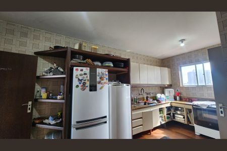 Apartamento para alugar com 310m², 4 quartos e 2 vagas Apartamento para alugar com 310m², 4 quartos e 2 vagasCozinha