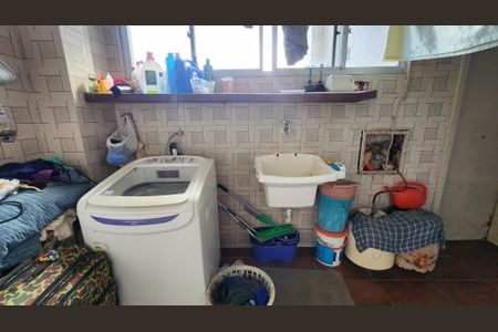 Apartamento para alugar com 310m², 4 quartos e 2 vagas Apartamento para alugar com 310m², 4 quartos e 2 vagasÁrea de Serviço