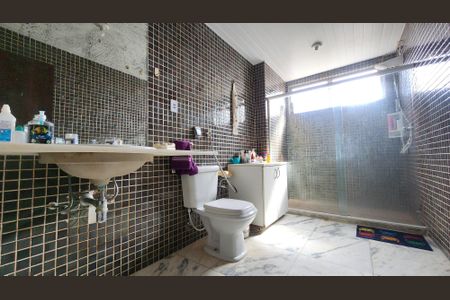 Apartamento para alugar com 310m², 4 quartos e 2 vagas Apartamento para alugar com 310m², 4 quartos e 2 vagasBanheiro Social