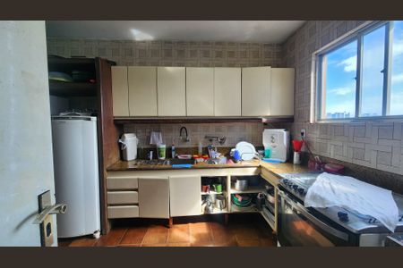 Apartamento para alugar com 310m², 4 quartos e 2 vagas Apartamento para alugar com 310m², 4 quartos e 2 vagasCozinha