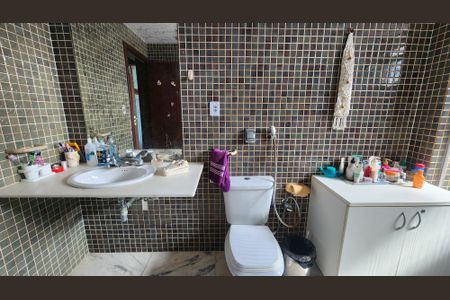 Apartamento para alugar com 310m², 4 quartos e 2 vagas Apartamento para alugar com 310m², 4 quartos e 2 vagasBanheiro Social