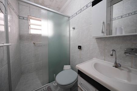 Casa à venda com 200m², 4 quartos e 2 vagasBanheiro 1