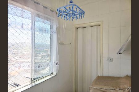 Apartamento à venda com 74m², 2 quartos e 1 vagaÁrea de Serviço 