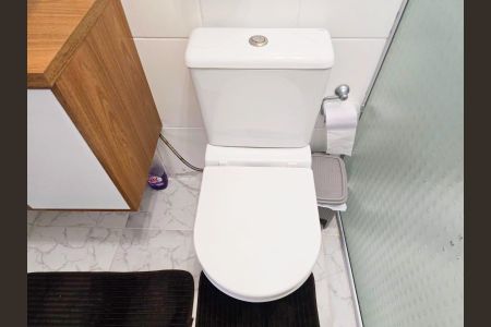 Apartamento à venda com 74m², 2 quartos e 1 vagaBanheiro Social