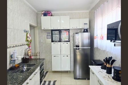 Apartamento à venda com 74m², 2 quartos e 1 vagaCozinha 
