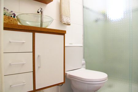 Apartamento à venda com 74m², 2 quartos e 1 vagaBanheiro Social