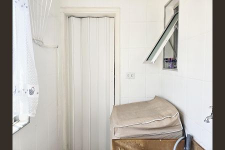 Apartamento à venda com 74m², 2 quartos e 1 vagaÁrea de Serviço 