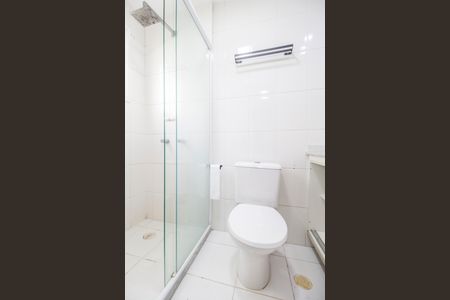 Apartamento à venda com 61m², 2 quartos e 1 vaga Apartamento à venda com 61m², 2 quartos e 1 vagaBanheiro da Suíte