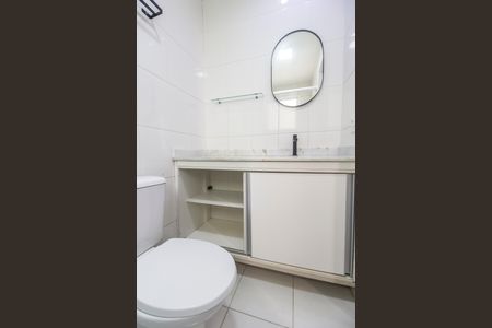 Apartamento à venda com 61m², 2 quartos e 1 vaga Apartamento à venda com 61m², 2 quartos e 1 vagaBanheiro da Suíte