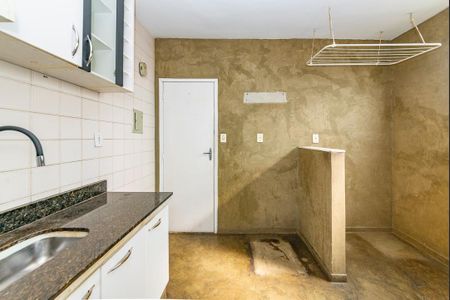 Apartamento à venda com 59m², 2 quartos e 1 vaga Apartamento à venda com 59m², 2 quartos e 1 vagaBanheiro Social