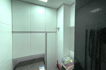 Apartamento à venda com 82m², 3 quartos e 1 vagaÁrea de Serviço