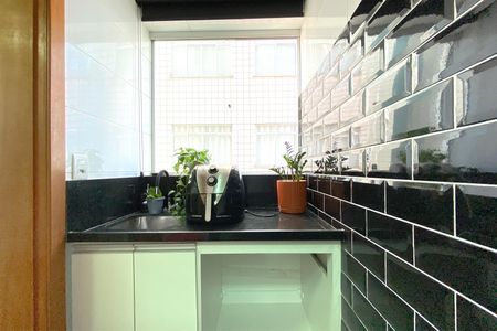 Apartamento à venda com 82m², 3 quartos e 1 vagaÁrea de Serviço