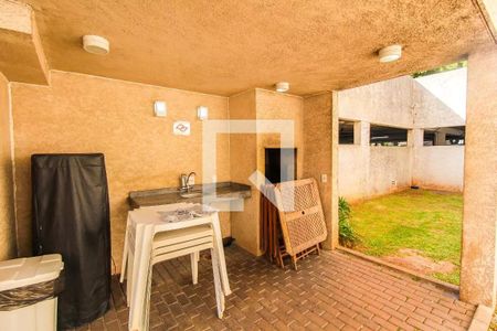 Apartamento à venda com 44m², 2 quartos e 1 vaga Apartamento à venda com 44m², 2 quartos e 1 vagaÁrea comum - Churrasqueira