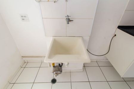 Apartamento à venda com 44m², 2 quartos e 1 vaga Apartamento à venda com 44m², 2 quartos e 1 vagaCozinha e Área de Serviço