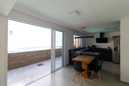 Casa à venda com 550m², 4 quartos e 7 vagasCozinha