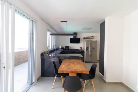 Casa à venda com 550m², 4 quartos e 7 vagasCozinha