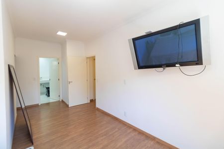 Casa à venda com 550m², 4 quartos e 7 vagasSuíte 01