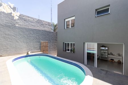 Casa à venda com 550m², 4 quartos e 7 vagasPiscina