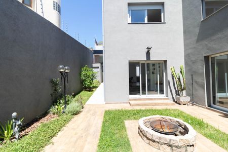 Casa à venda com 550m², 4 quartos e 7 vagaspátio