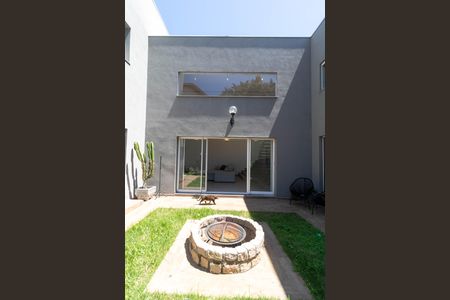 Casa à venda com 550m², 4 quartos e 7 vagaspátio