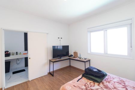 Casa à venda com 550m², 4 quartos e 7 vagasSuíte 02