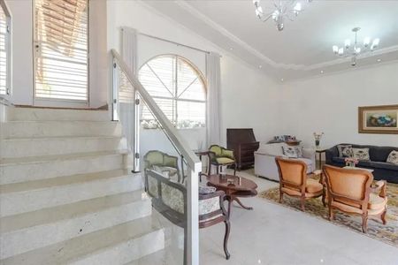 Casa para alugar com 4 quartos, 458m² em São Lucas, Belo Horizonte