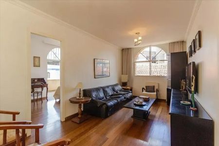 Casa para alugar com 4 quartos, 458m² em São Lucas, Belo Horizonte