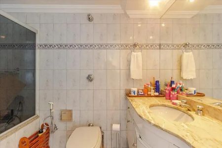Casa para alugar com 4 quartos, 458m² em São Lucas, Belo Horizonte