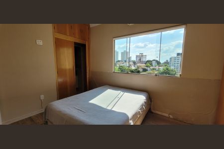 Casa para alugar com 102m², 6 quartos e 3 vagasQuarto 2