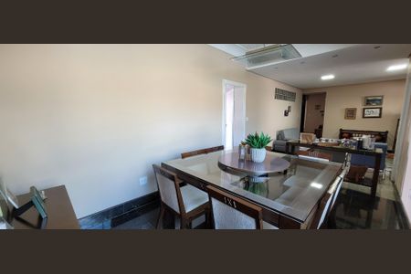 Casa para alugar com 102m², 6 quartos e 3 vagasSala de Jantar