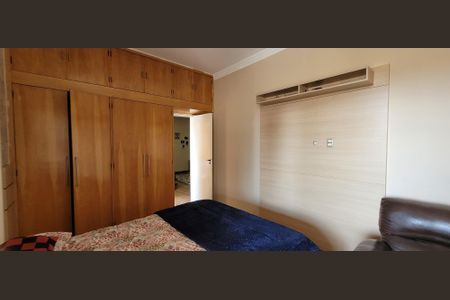 Casa para alugar com 102m², 6 quartos e 3 vagasSuíte 