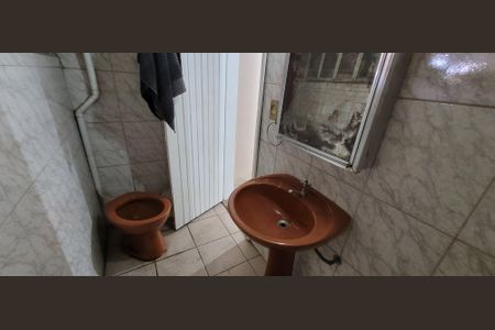 Casa para alugar com 102m², 6 quartos e 3 vagasBanheiro de Serviço