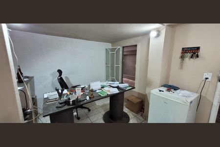 Casa para alugar com 102m², 6 quartos e 3 vagasQuarto de Serviço