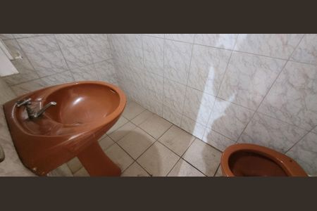 Casa para alugar com 102m², 6 quartos e 3 vagasBanheiro de Serviço