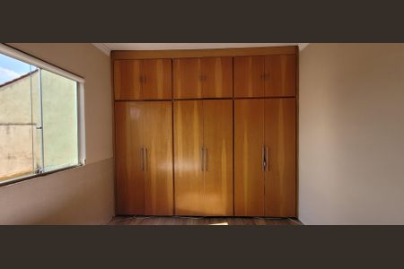 Casa para alugar com 102m², 6 quartos e 3 vagasQuarto 2