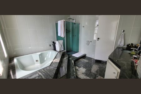 Casa para alugar com 102m², 6 quartos e 3 vagasBanheiro da Suíte 3