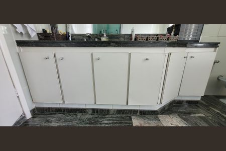 Casa para alugar com 102m², 6 quartos e 3 vagasBanheiro da Suíte 3