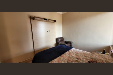 Casa para alugar com 102m², 6 quartos e 3 vagasSuíte 