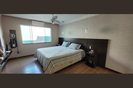 Casa para alugar com 102m², 6 quartos e 3 vagasSuíte 3