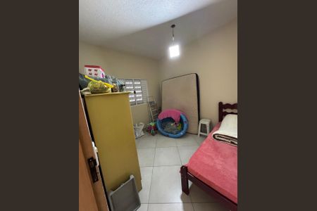 Casa à venda com 307m², 2 quartos e sem vaga Casa à venda com 307m², 2 quartos e sem vagaQuarto