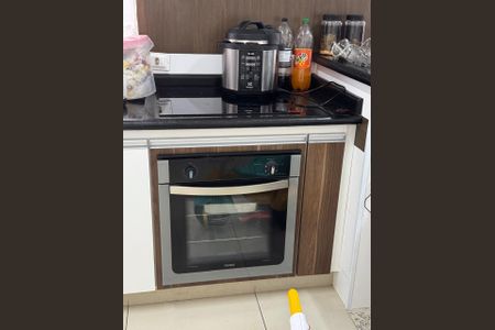 Casa à venda com 307m², 2 quartos e sem vaga Casa à venda com 307m², 2 quartos e sem vagaCozinha