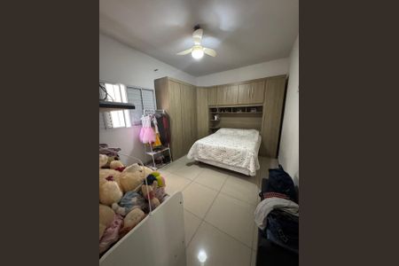 Casa à venda com 307m², 2 quartos e sem vaga Casa à venda com 307m², 2 quartos e sem vagaQuarto