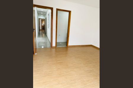 Casa à venda com 3 quartos, 220m² em Vila Esperança, São Paulo