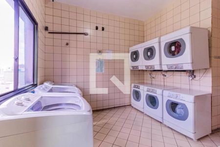 Apartamento à venda com 32m², 1 quarto e 1 vaga Apartamento à venda com 32m², 1 quarto e 1 vagaÁrea comum - Lavanderia