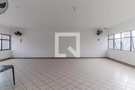 Apartamento à venda com 32m², 1 quarto e 1 vaga Apartamento à venda com 32m², 1 quarto e 1 vagaÁrea comum - Salão de festas