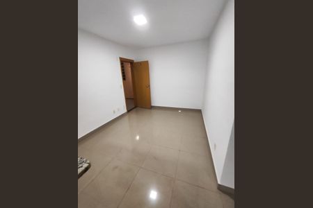Sala de apartamento para alugar com 2 quartos, 49m² em Chácaras Tubalina e Quartel, Uberlândia